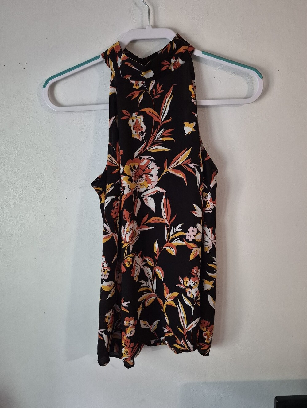 White House Black Market Floral Print Top Sleeveless Size 2